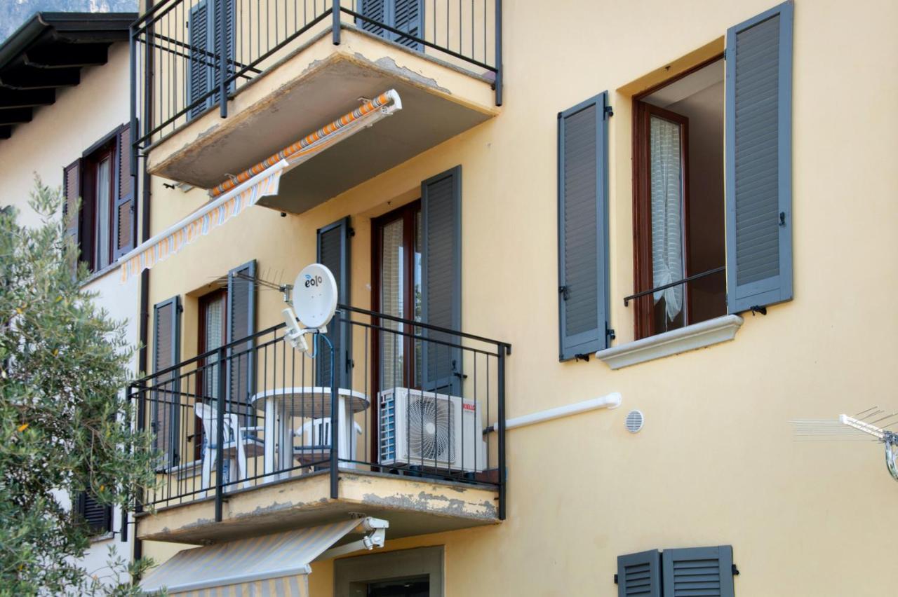 Appartamento Casa Sole Novate Mezzola Esterno foto