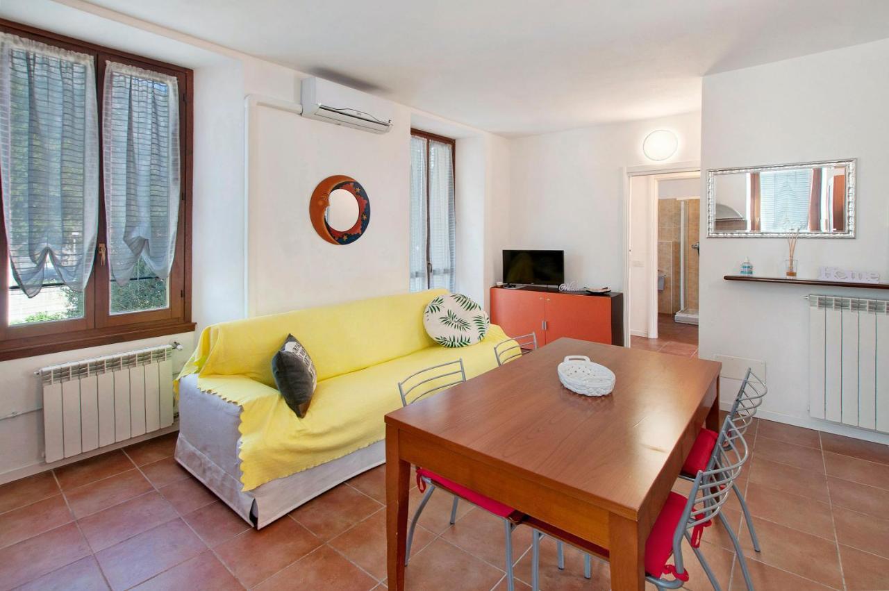 Appartamento Casa Sole Novate Mezzola Esterno foto